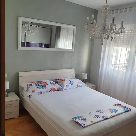 Apartment Tomislav Διαμέρισμα *