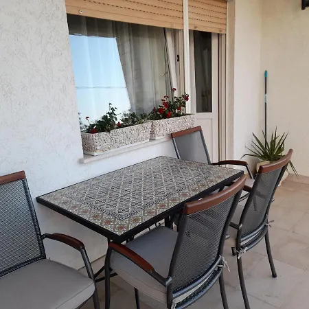 Apartment Tomislav *